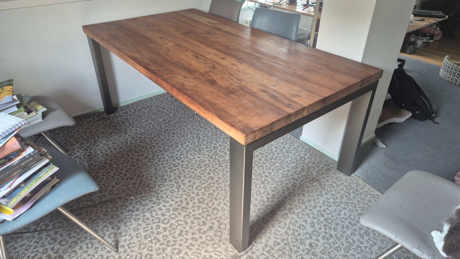 Xooon Garda Eettafel - Hardhout met metalen poten, Gebruikt, 100 tot 150 cm, Vijf personen of meer, 150 tot 200 cm