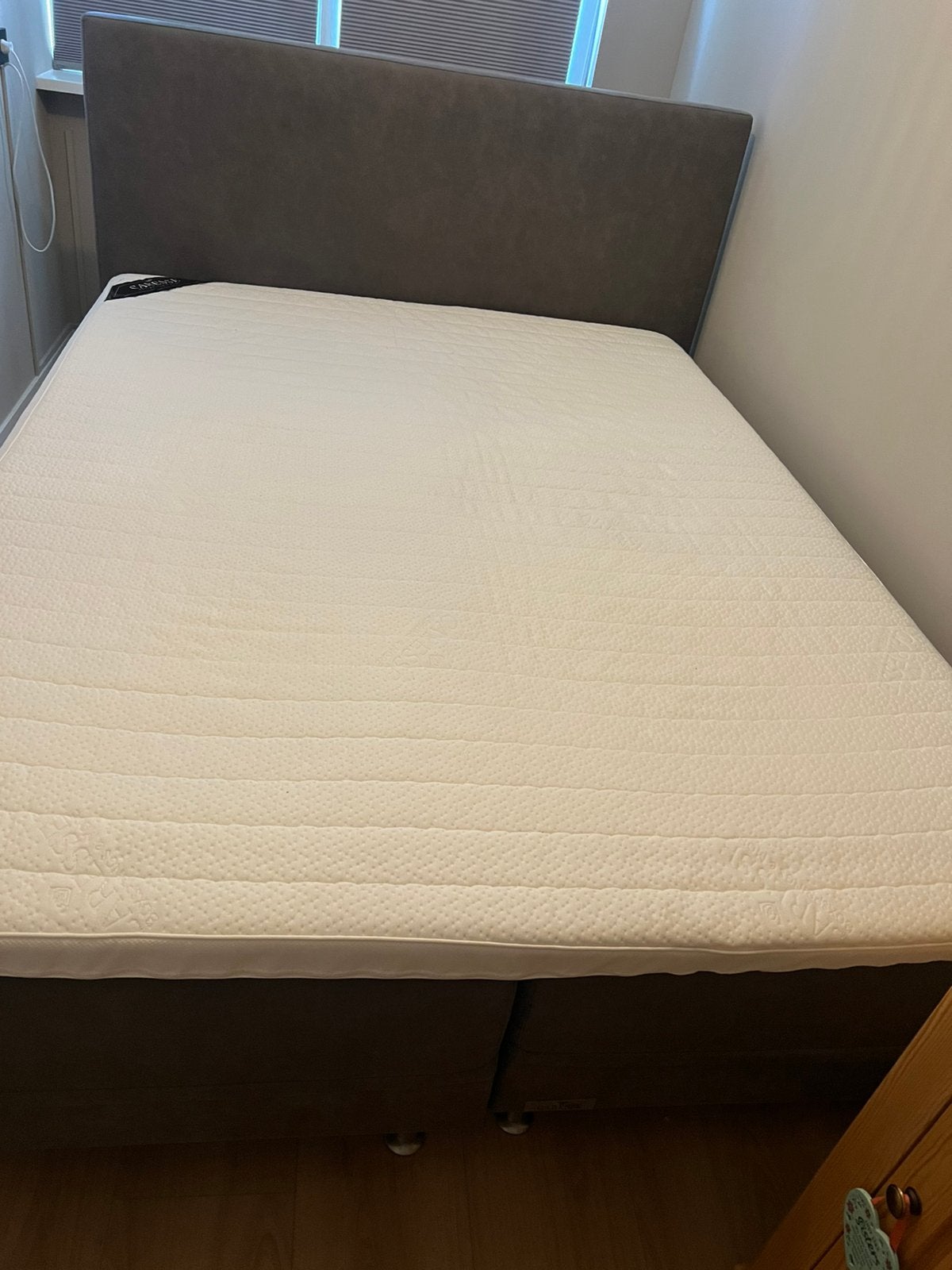 Caresse Boxspring, Ophalen, 210 cm, Tweepersoons, Zo goed als nieuw