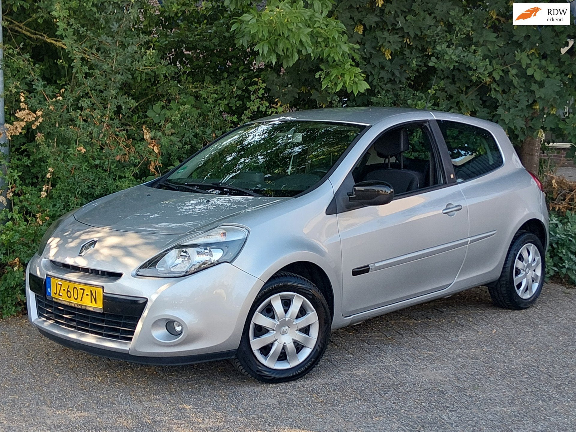 Renault Clio 1.2 20th Anniversary 2011 Navi, Voorwielaandrijving, Euro 5, 535 kg, 4 cilinders