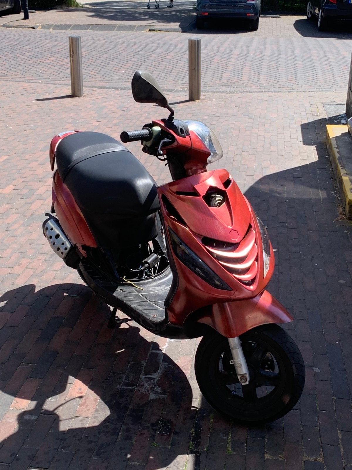 Piagio zip 2 takt, Ophalen, Zo goed als nieuw, Benzine, Zip