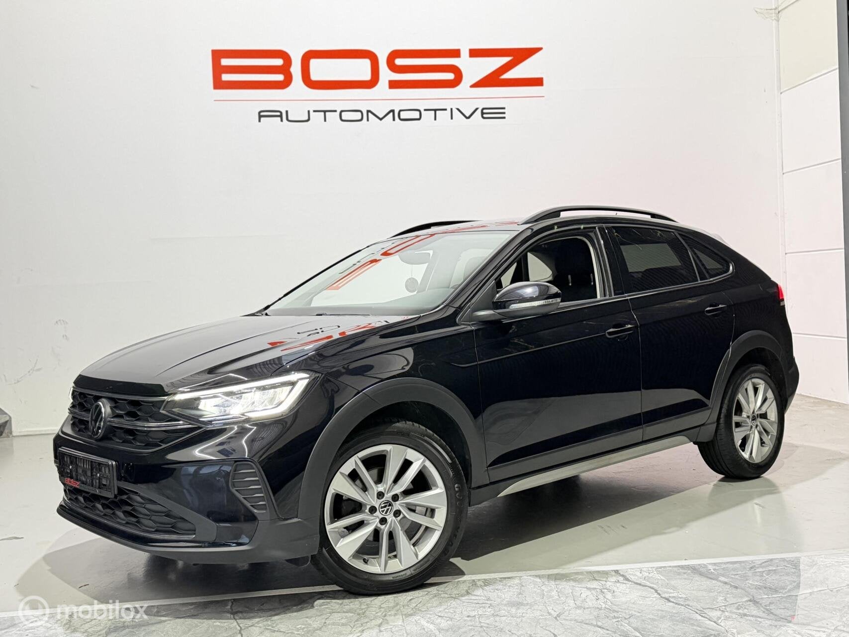 Volkswagen Taigo 1.0 TSI DSG ACC CAMERA LANE CARPLAY LED, Dealer onderhouden, Stof, Met garantie (alle), Zwart