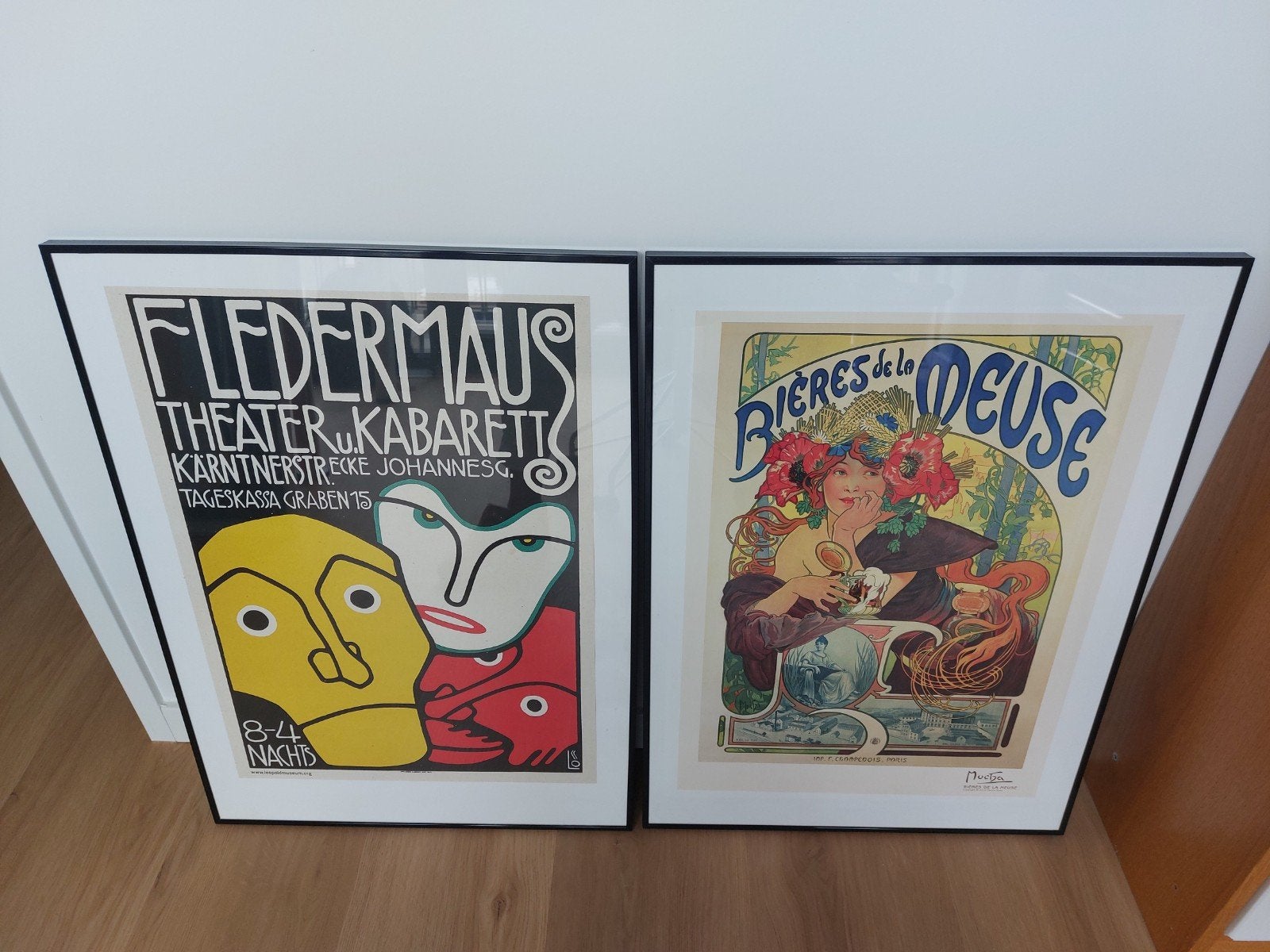 Twee zwarte kunsttof wissel lijsten, 50 x 70 cm, Ophalen, Overige materialen, Zo goed als nieuw, 75 cm of meer