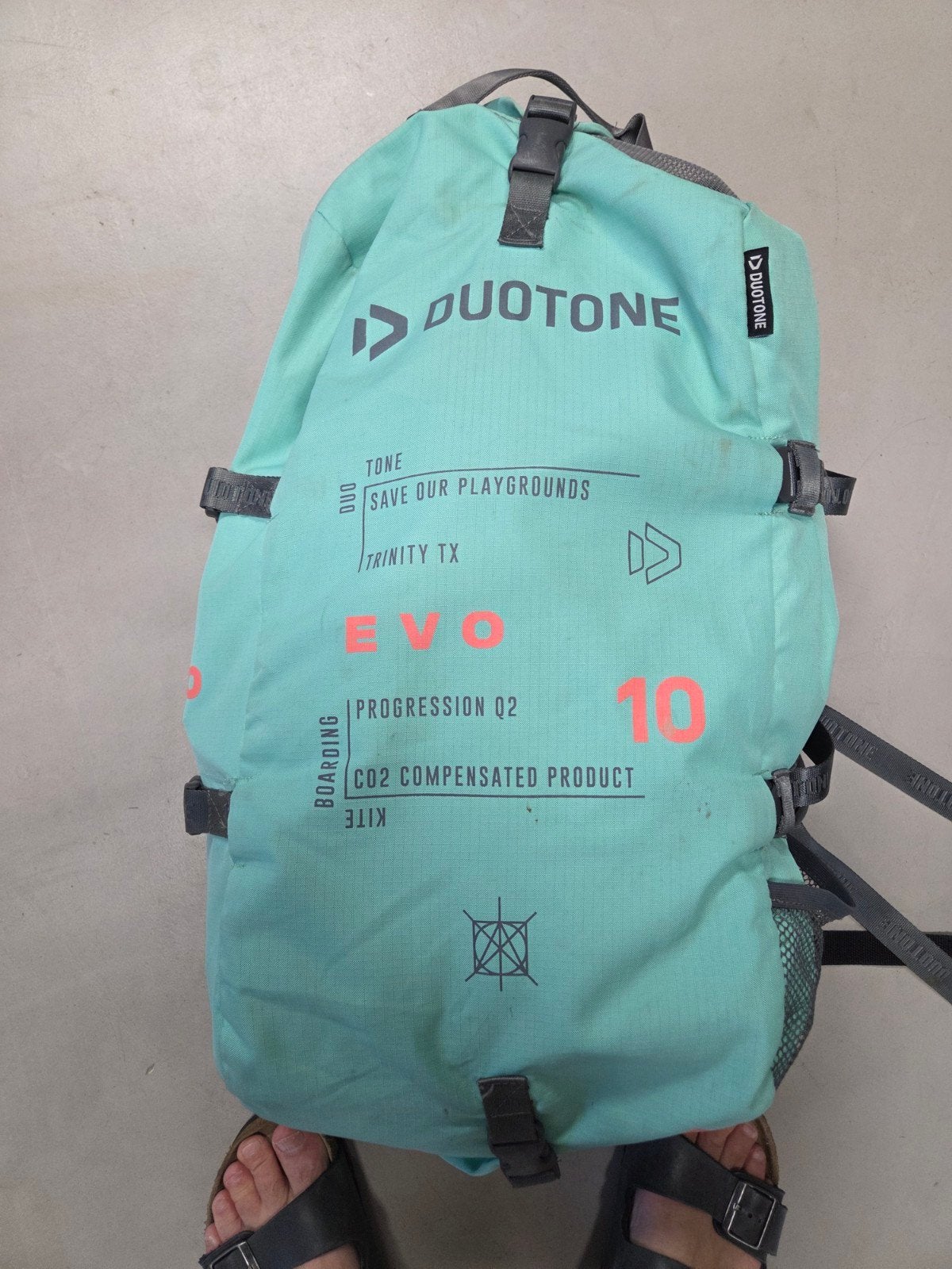 Duotone EVO 10m 2023 | Goede staat | Allround freeride kite, Ophalen, 10 m², Geen board, Zo goed als nieuw