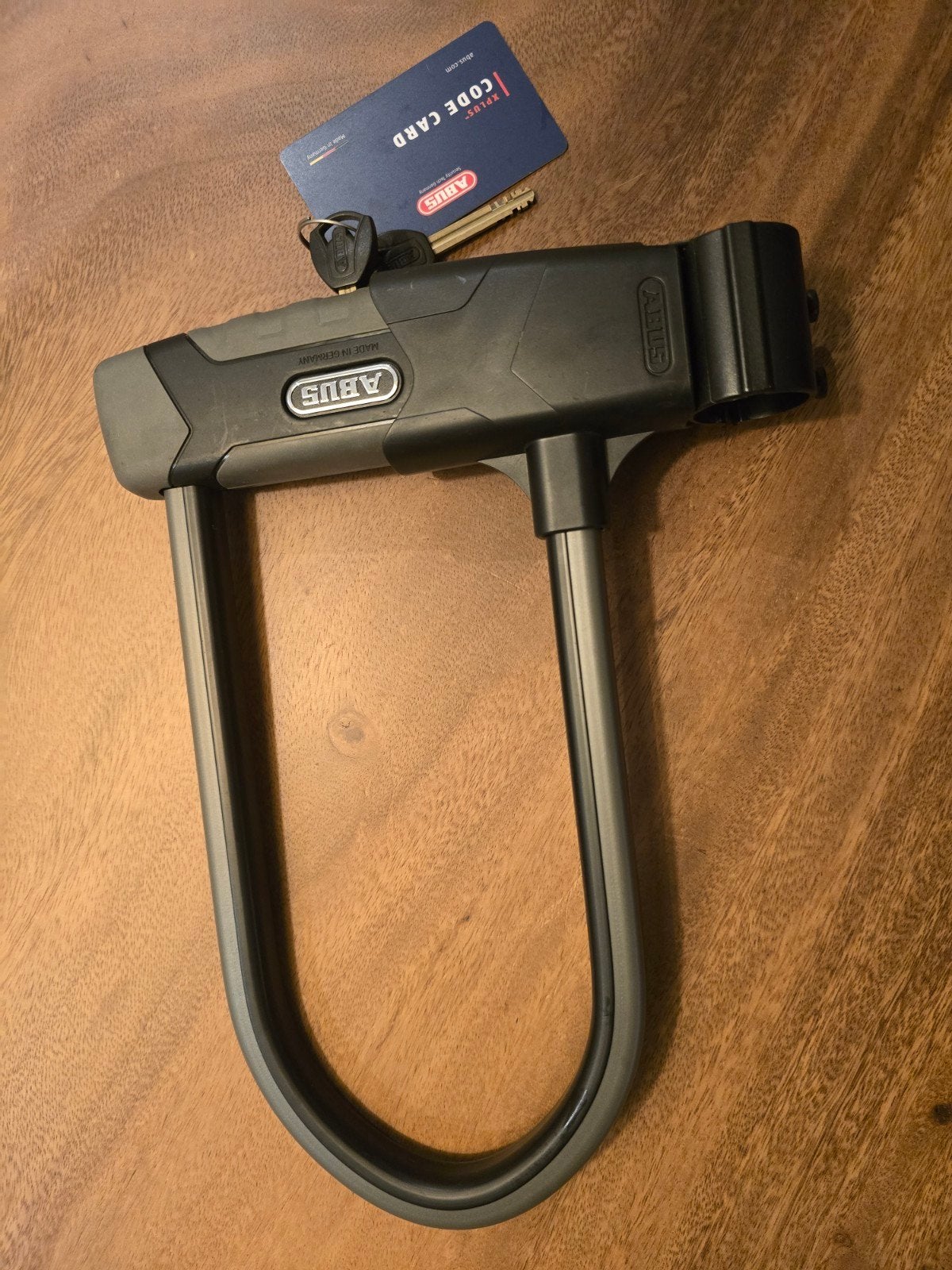 ABUS Granit XPlus 540 beugelslot met houder en sleutels, Ophalen of Verzenden, Zo goed als nieuw, Beugelslot