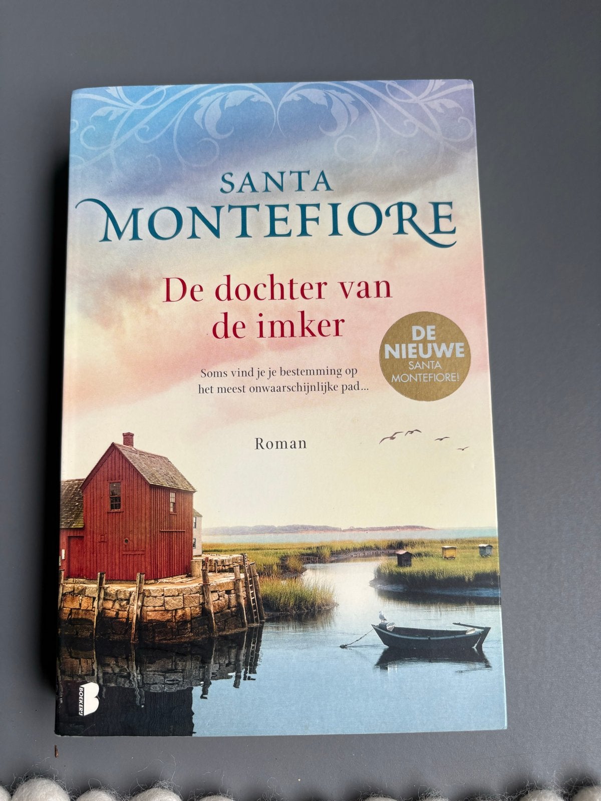 De dochter van de imker - Santa Montefiore Roman, Boeken, Ophalen of Verzenden, Zo goed als nieuw, Europa overig