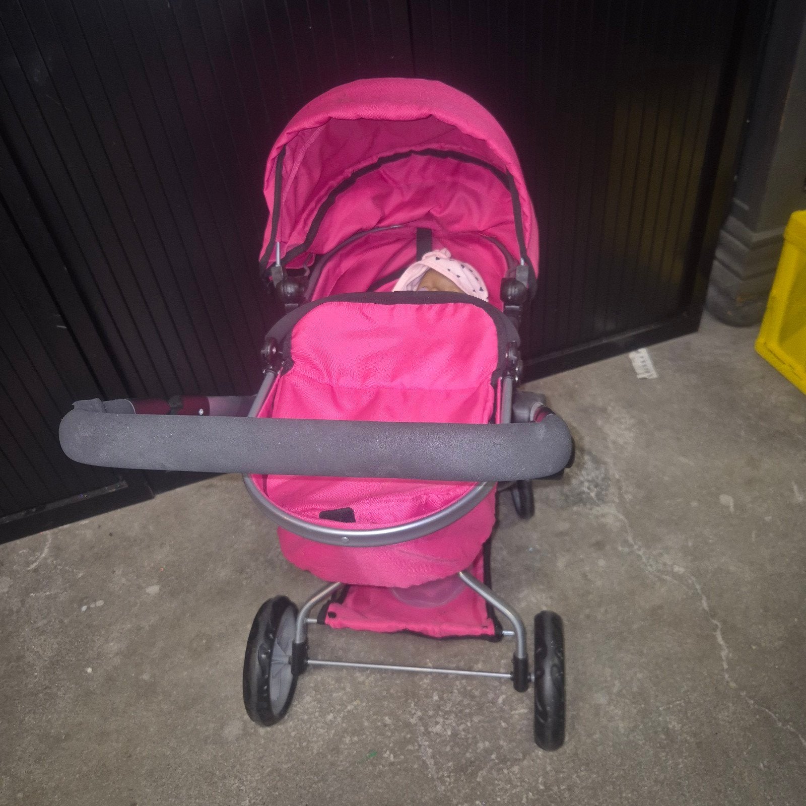 Babyborn kinderwagen roze, Ophalen