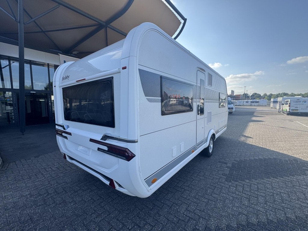 Hobby Excellent 560 CFE NIEUW SUPERACTIE !!!!, Caravans en Kamperen, Caravans, Rondzit, Hobby, Bedrijf, Overige typen