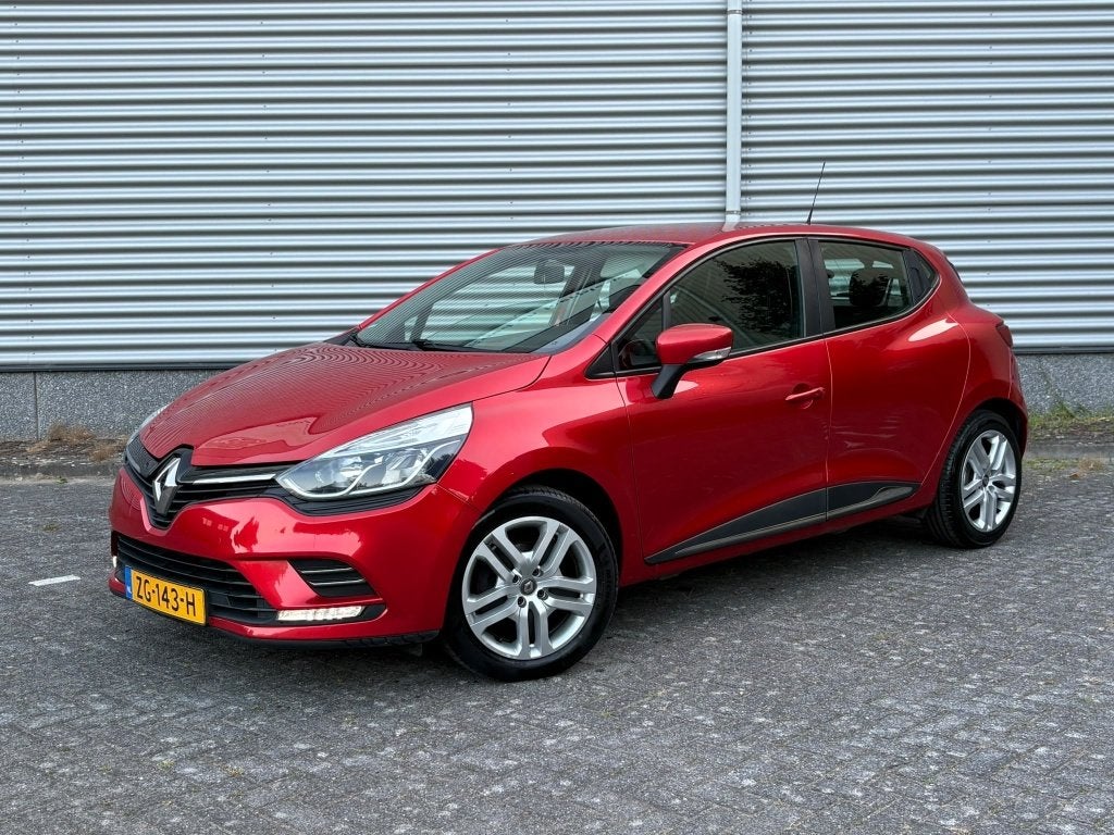 Renault Clio 0.9 TCe Zen 2e EIG NIEUWE APK NAVI CRUISE, Auto's, 898 cc, Gebruikt, 580 kg, Leder en Stof