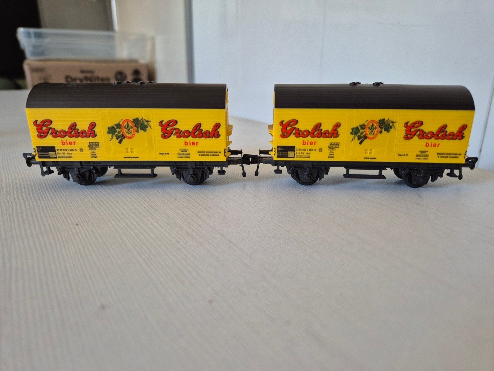 7 Nette Fleischmann H0 NS Grolsch wagons, Gebruikt, Gelijkstroom, Fleischmann, Wagon
