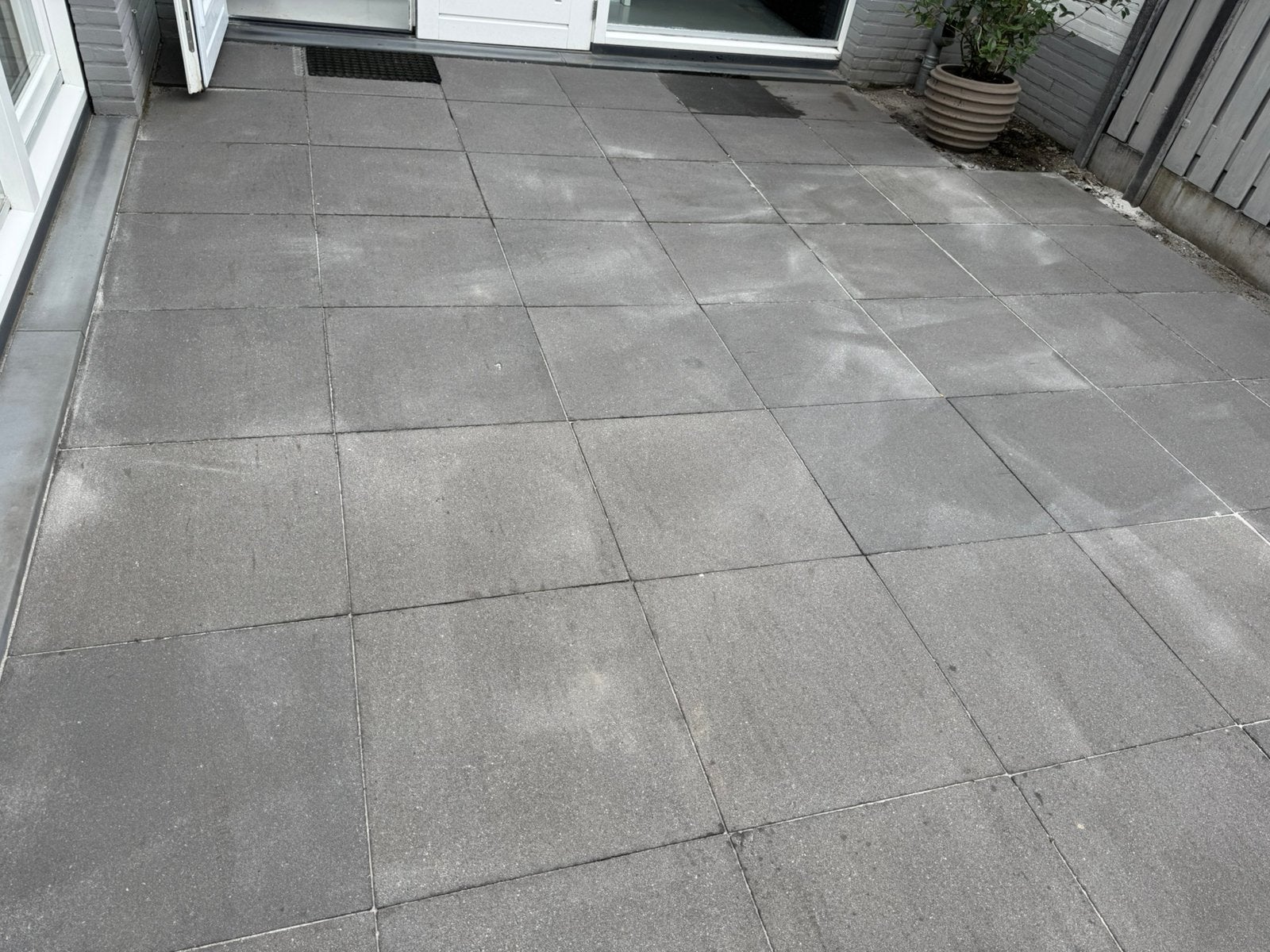 52 beton tegels 60x60 18,7m2, Ophalen, Beton, Terrastegels