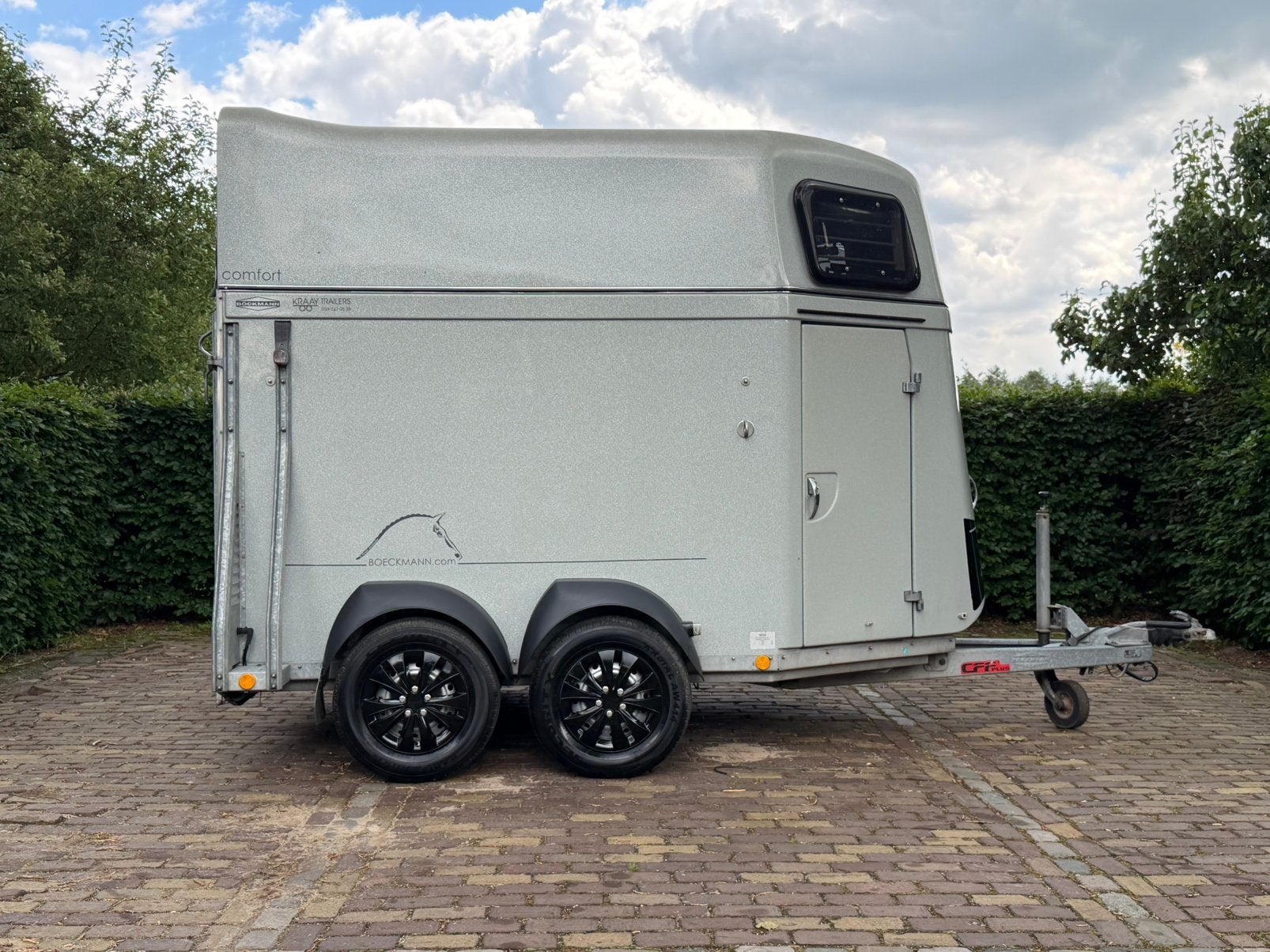 Mooie 2 paards bockmann, aluminium bodem Zadelkamer, Dieren en Toebehoren, Ophalen, Aluminium, Zo goed als nieuw, 2-paards trailer