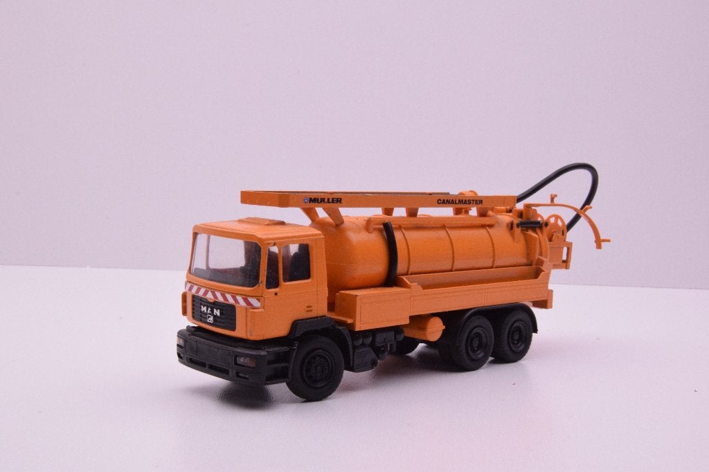 MAN  '' Kolkenzuiger  '' Conrad '', Hobby en Vrije tijd, Modelauto's | 1:50, Ophalen of Verzenden, Zo goed als nieuw, Bus of Vrachtwagen
