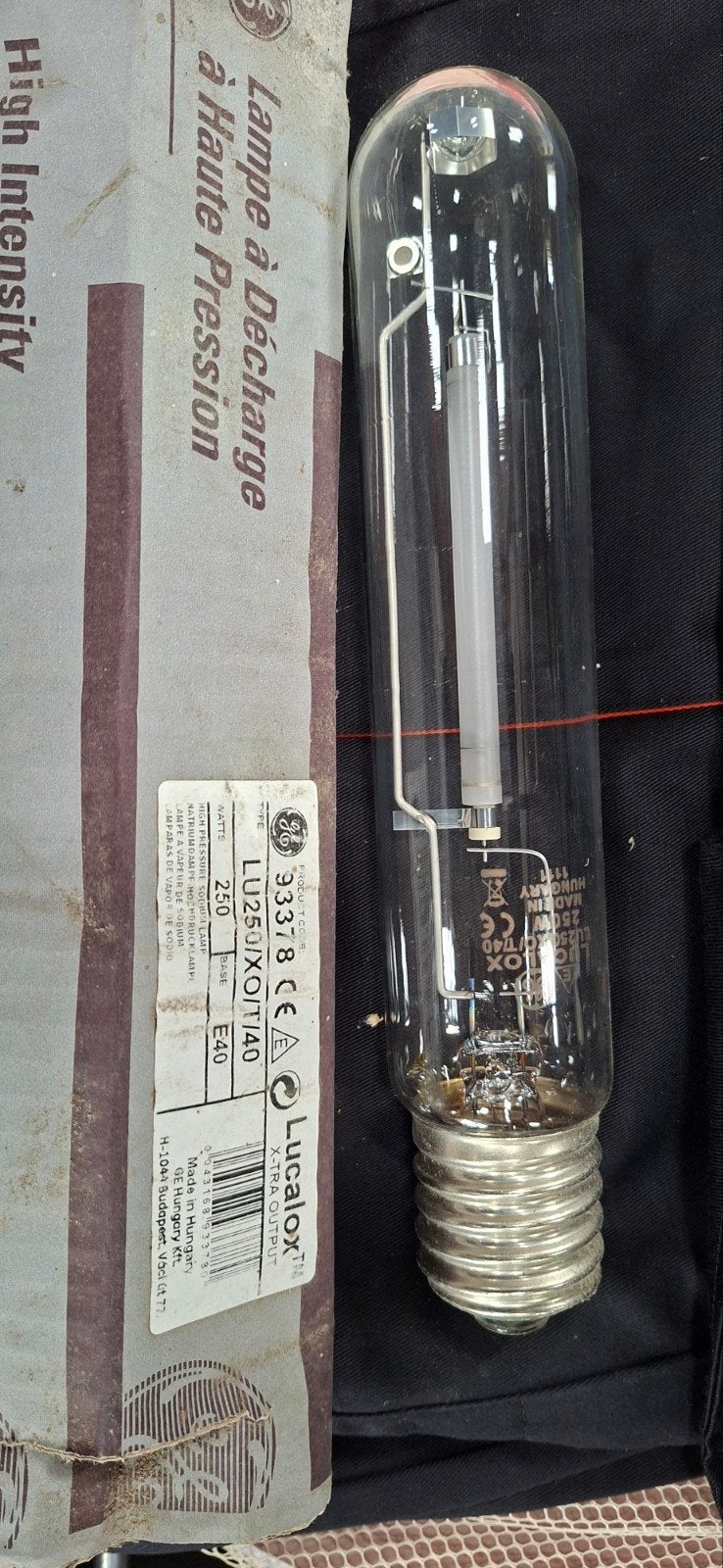 Gratis lamp / fitting 250 watt, Ophalen