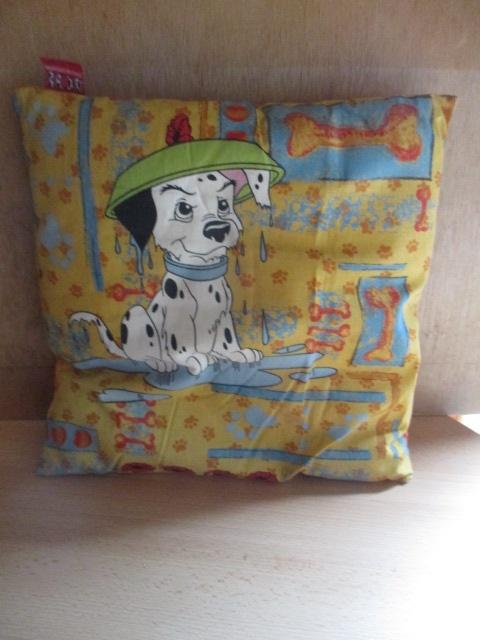 Disney 101 Dalmatiërs kussen 34x34cm Waterongelukje & vlinde, Ophalen of Verzenden, Overige figuren, Gebruikt, Beeldje of Figuurtje