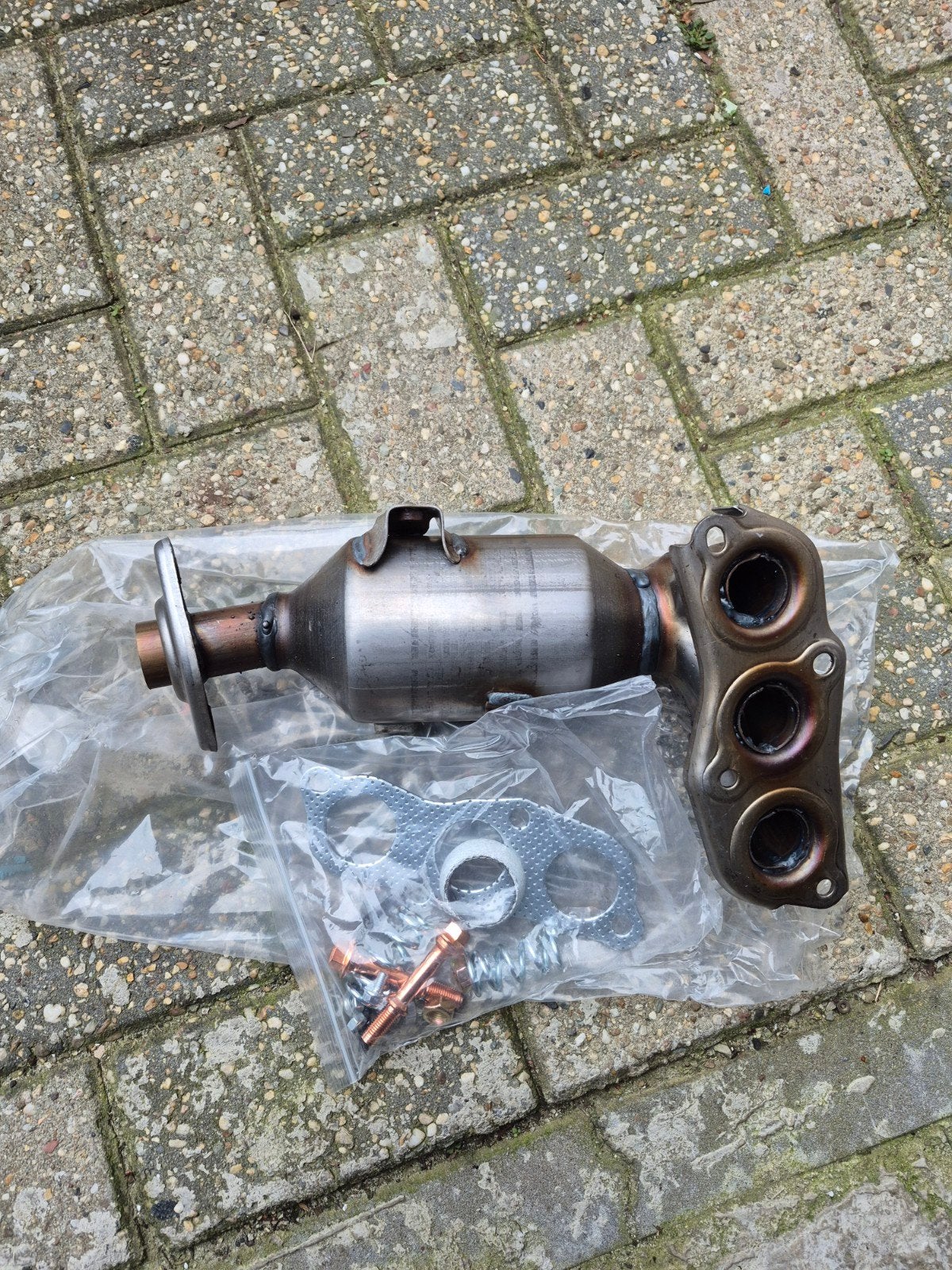 Nieuwe Katalysator peugeot 107,toyota aygo,  c1, Auto-onderdelen, Ophalen of Verzenden, Nieuw, Peugeot