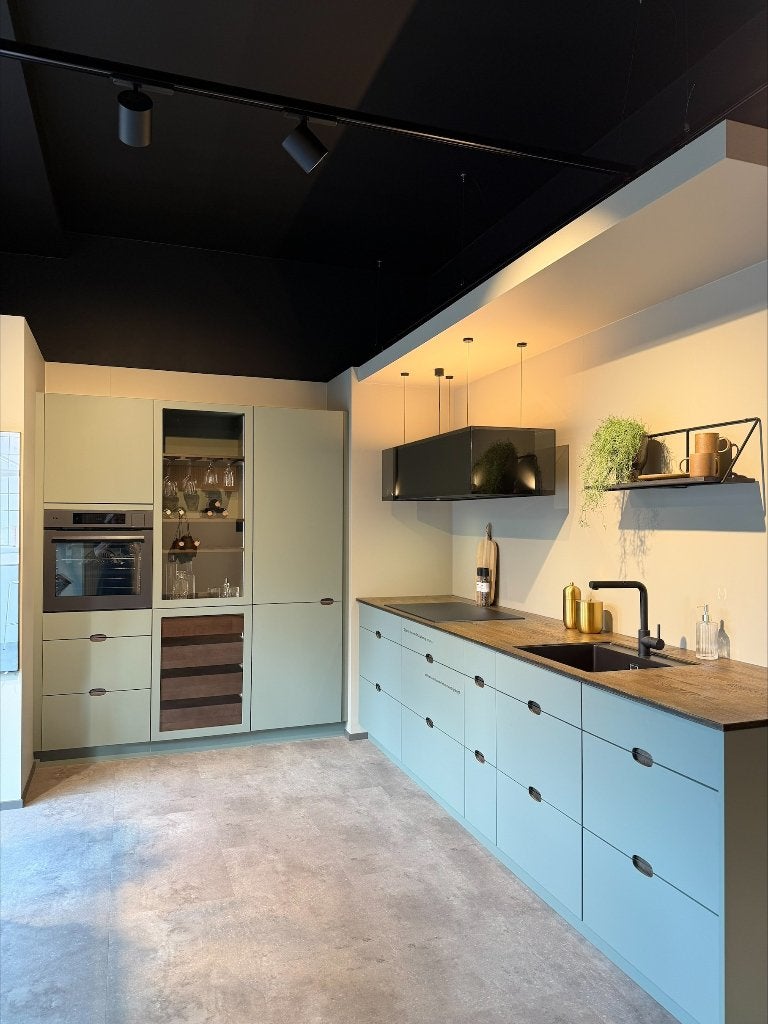 KVIK Ombra - Showroom keuken, Nieuw, Enkelwandige keuken, Ophalen of Verzenden, Groen