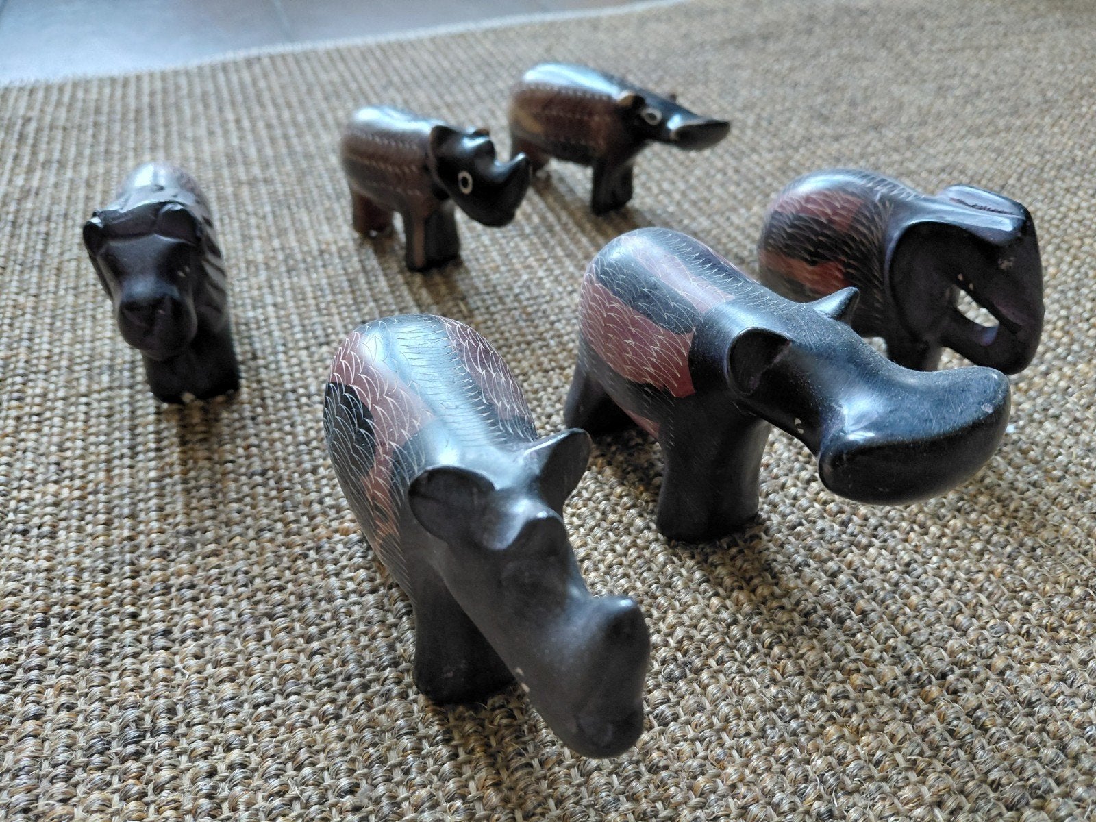 Set van 6 handgesneden Afrikaanse dierenbeeldjes, Ophalen of Verzenden, Zo goed als nieuw, Beeldje of Figuurtje