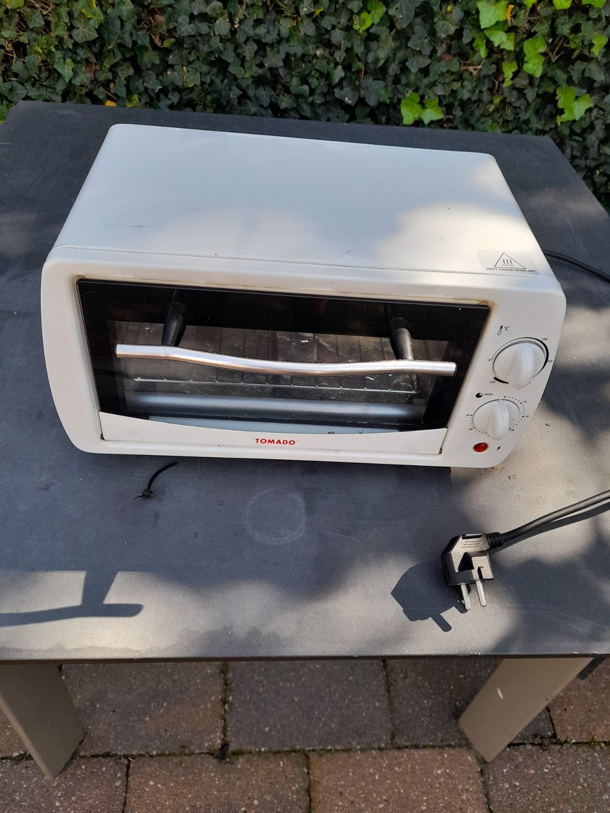 Tomado Mini-oven 10 liter - Compact en Handig, Minder dan 45 cm, Minder dan 45 cm, Ophalen of Verzenden, Vrijstaand