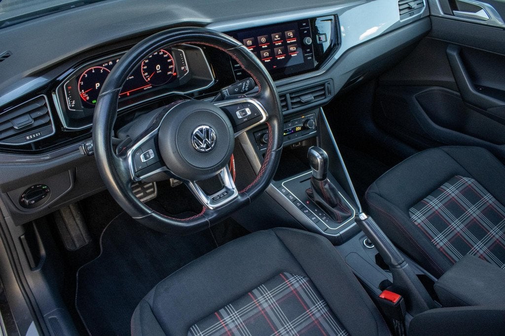 Volkswagen Polo 2.0 TSI GTI PANO Virtuele Cockpit Stoelverwa, Auto's, Stof, Gebruikt, Euro 6, 4 cilinders
