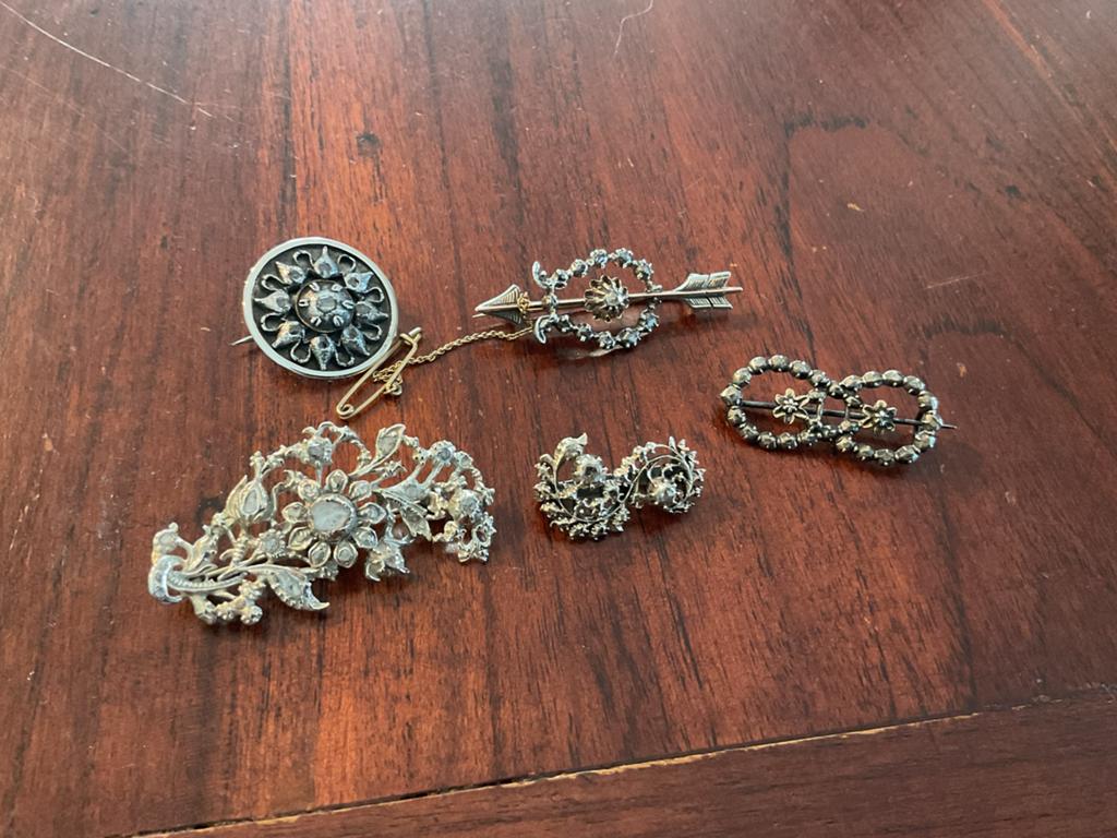Antieke broches met roosdiamant, goud en zilver, Sieraden, Tassen en Uiterlijk, Broches, 4 tot 7 cm, Gebruikt, Ophalen of Verzenden