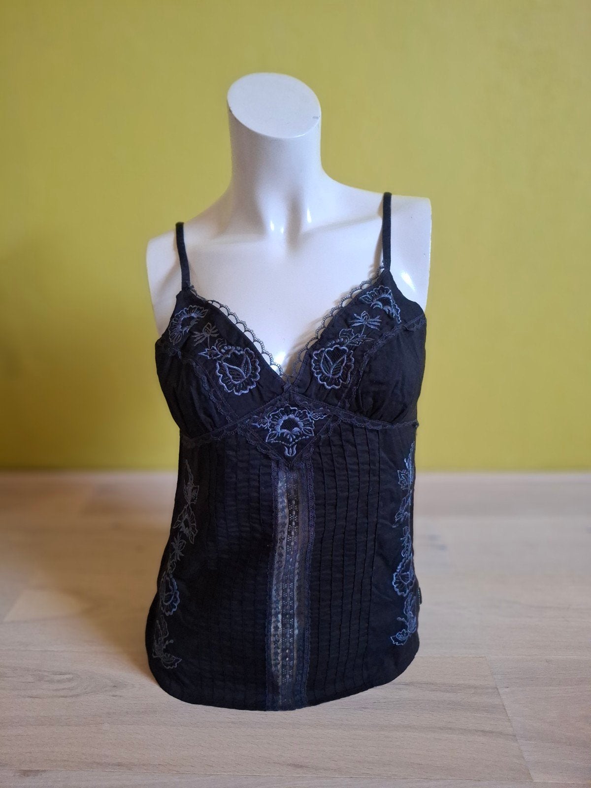 SUPERMOOIE nieuwe sexy maar toch elegante top. Mt 36, Verzenden, Nieuw, Maat 36 (S), Zwart