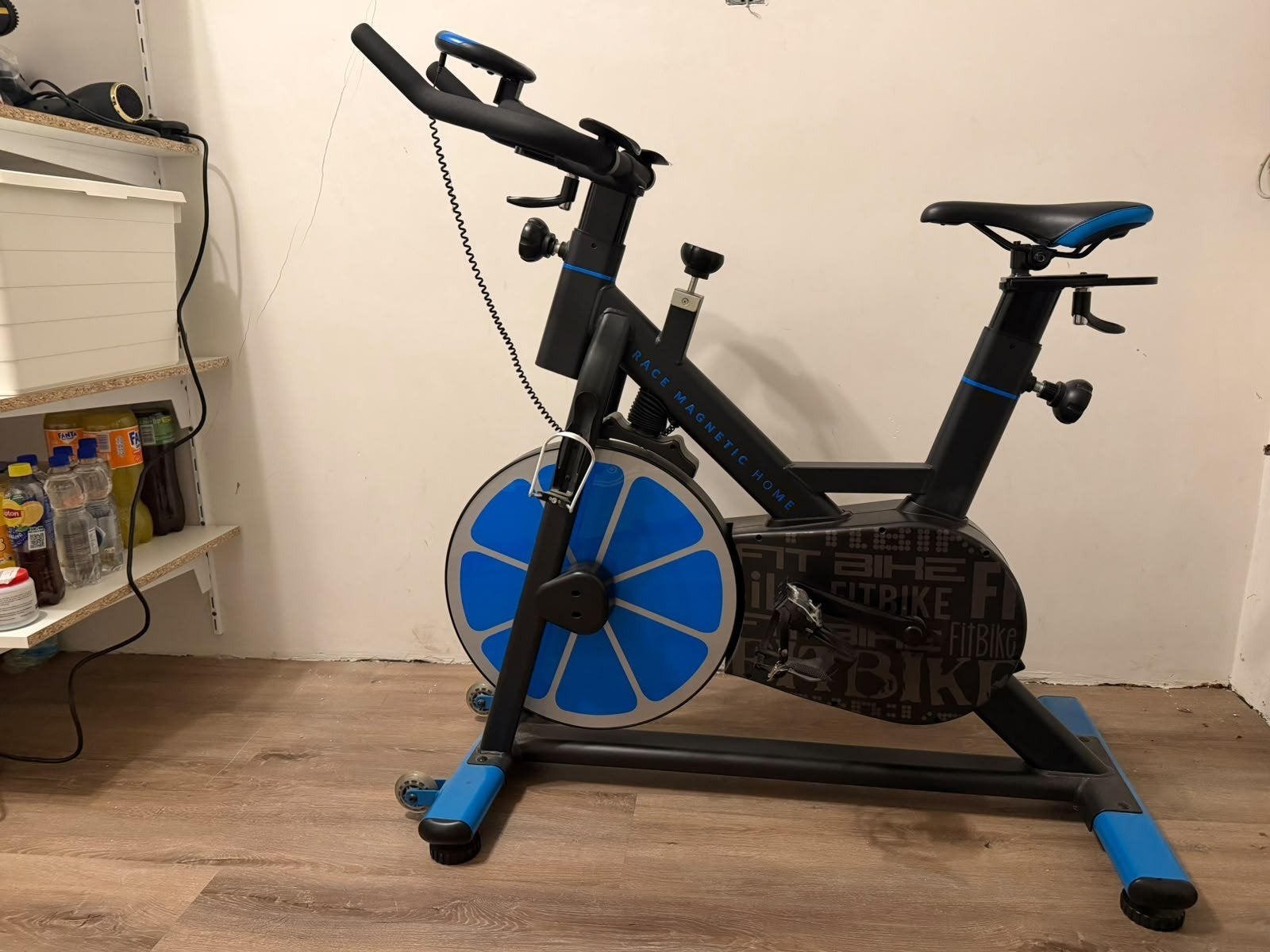 Fitbike Race Magnetic hometrainer, Sport en Fitness, Ophalen, Zo goed als nieuw, Metaal, Benen