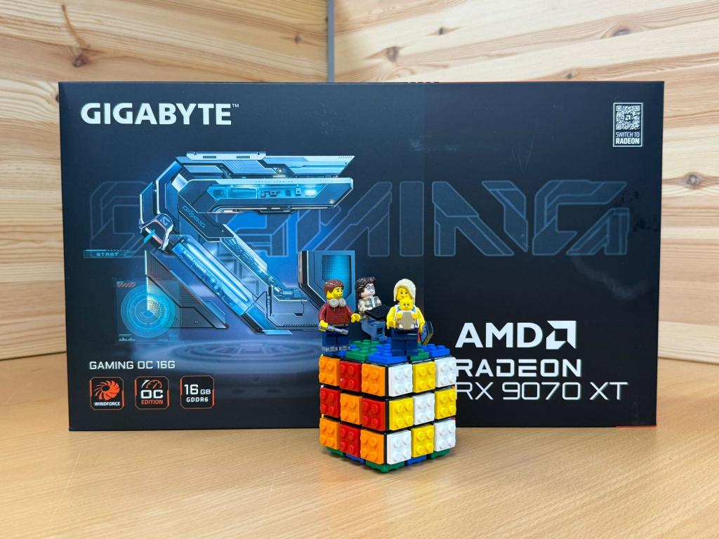 Gigabyte Radeon RX 9070 XT GAMING OC 16G Videokaart, AMD, GDDR6, Ophalen of Verzenden, Zo goed als nieuw