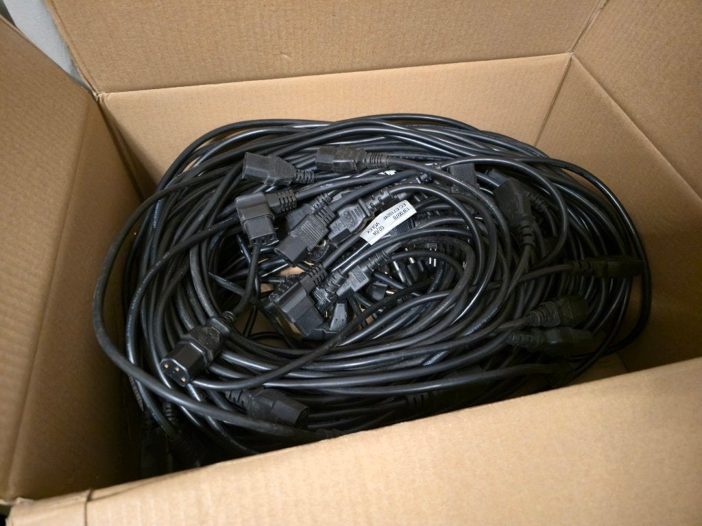 40x C19 Stroomkabel voor computer..apparaten..consoles...etc, Ophalen of Verzenden, Gebruikt