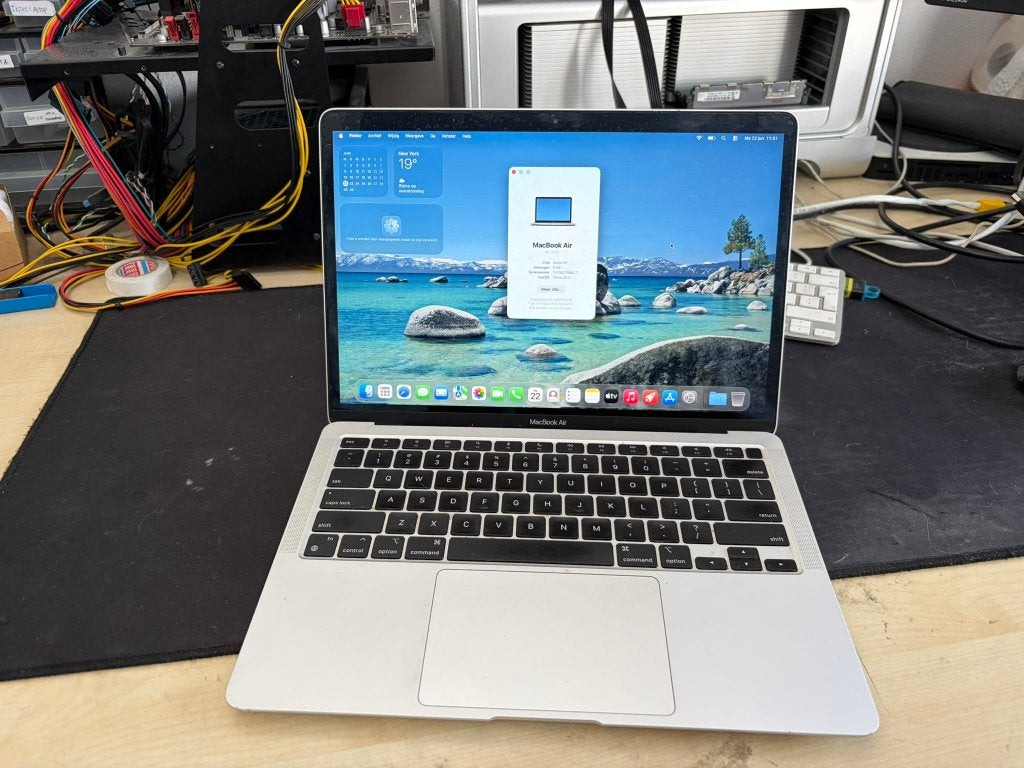 Macbook Air M1 8GB 256GB (scherm strepen), Computers en Software, Apple Macbooks, 13 inch, Ophalen of Verzenden, MacBook Air, Onbekend