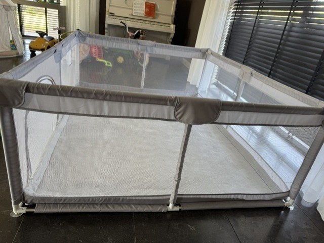 Grondbox / Speelbox 150 x 200 cm incl. kleed & schuimtegels, Kinderen en Baby's, Ophalen, Gebruikt, Rechthoekig, Boxkleed