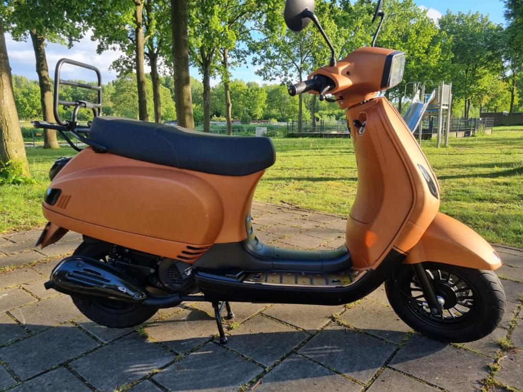 BTC Riva 2018, Gebruikt, Benzine, Ophalen, Overige merken