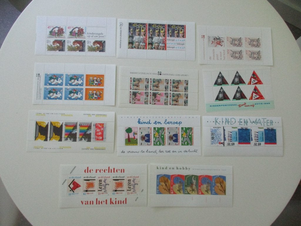 11 Kinderpostzegel vellen van 1980  tot en met 1990, Postzegels en Munten, Postzegels | Nederland, Verzenden, Na 1940, Postfris