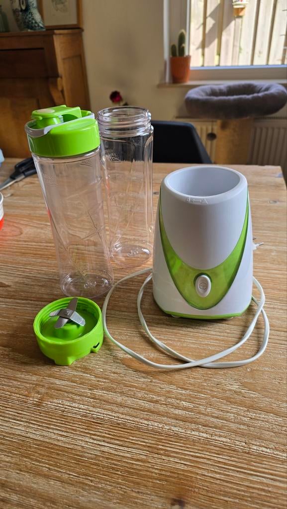 Handige blender met drinkbekers, Witgoed en Apparatuur, Blenders, Blender, Ophalen of Verzenden