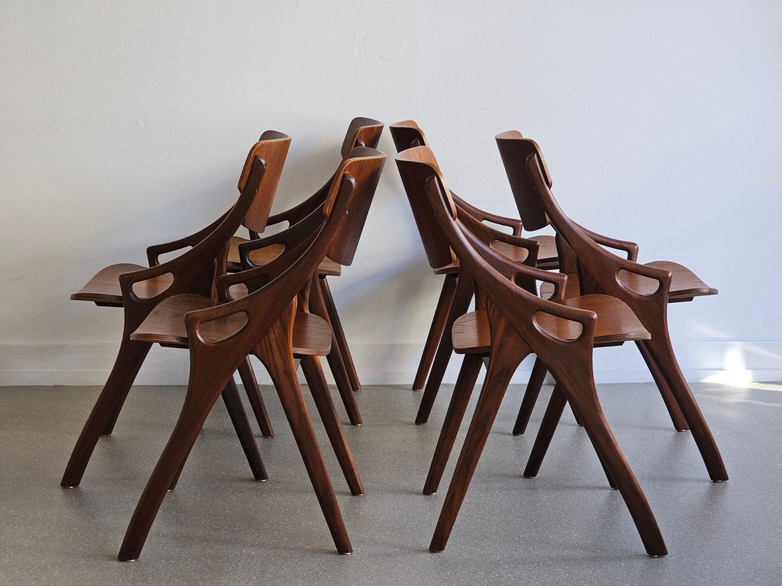 Zes vintage stoelen Hovmand Olsen - Deens design, Huis en Inrichting, Ophalen, Bruin, Vijf, Zes of meer stoelen, Hout