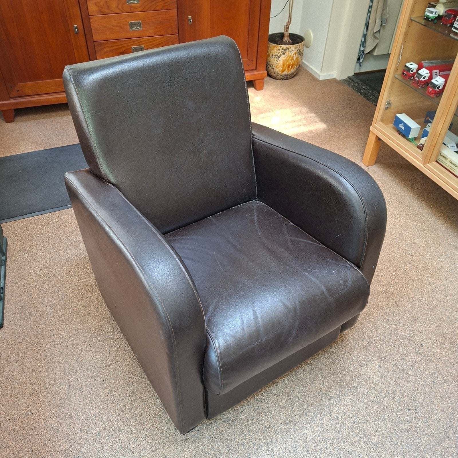 2 Leren Fauteuils - Comfortabel en Niet Doorgezakt, Huis en Inrichting, Fauteuils, Gebruikt, Ophalen of Verzenden, Leer, 75 tot 100 cm