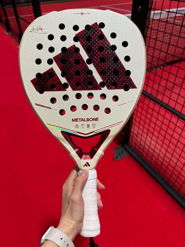 Adidas Metalbone Padelracket – Gekocht in 2026 – €150, Ophalen, Gebruikt, Padelracket