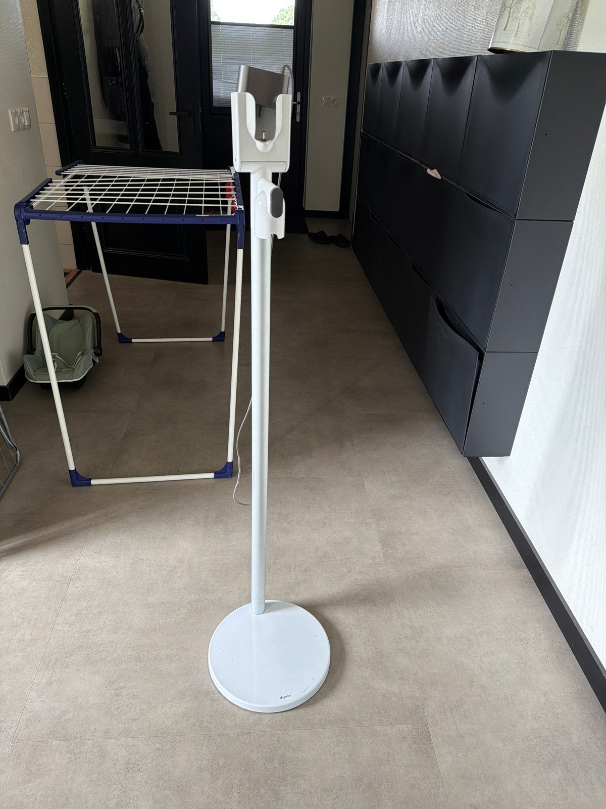 Dyson V10 Oplaadstation met standaard, Ophalen, Oplaadstation, Zo goed als nieuw, Dyson