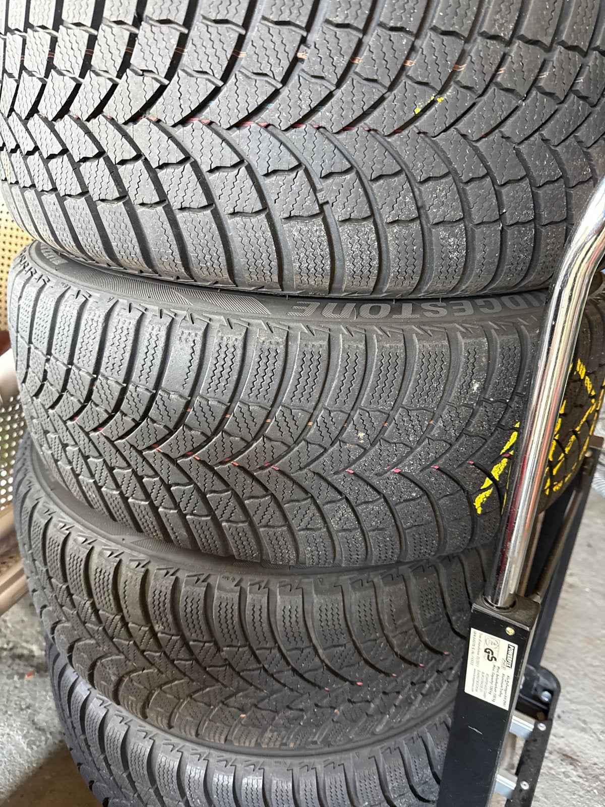 Bridgestone winterbanden met velgen 205/55R16, Gebruikt, 16 inch, Banden en Velgen, Personenwagen