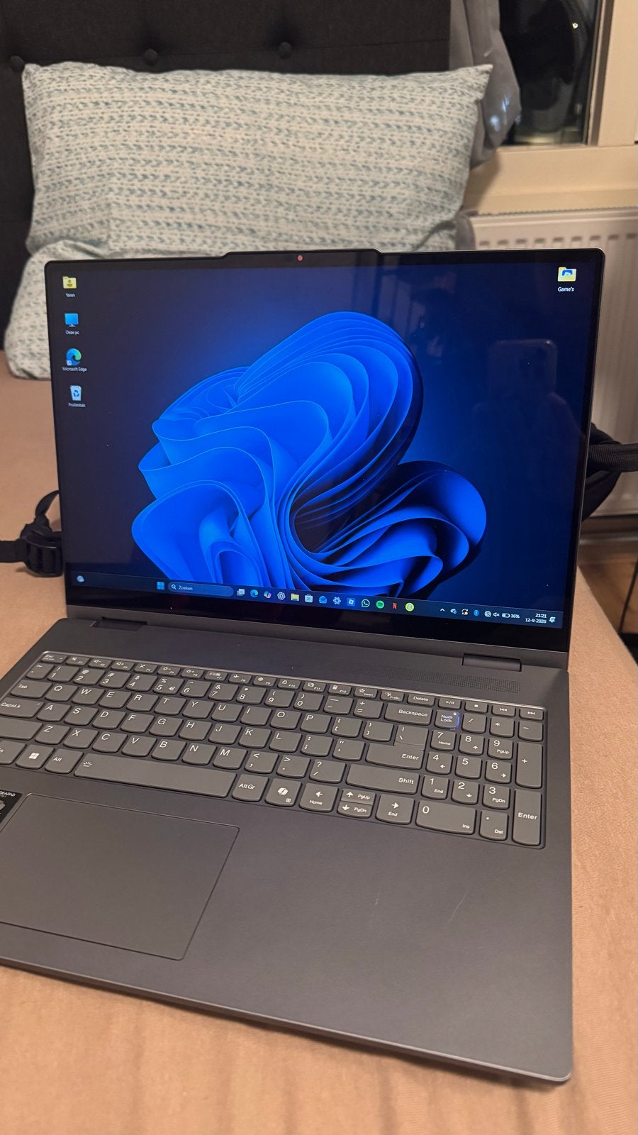 Lenovo IdeaPad 5 2-in-1 Laptop/Tablet - Zeer Netjes, 2 tot 3 Ghz, Qwerty, Nieuw, Met touchscreen