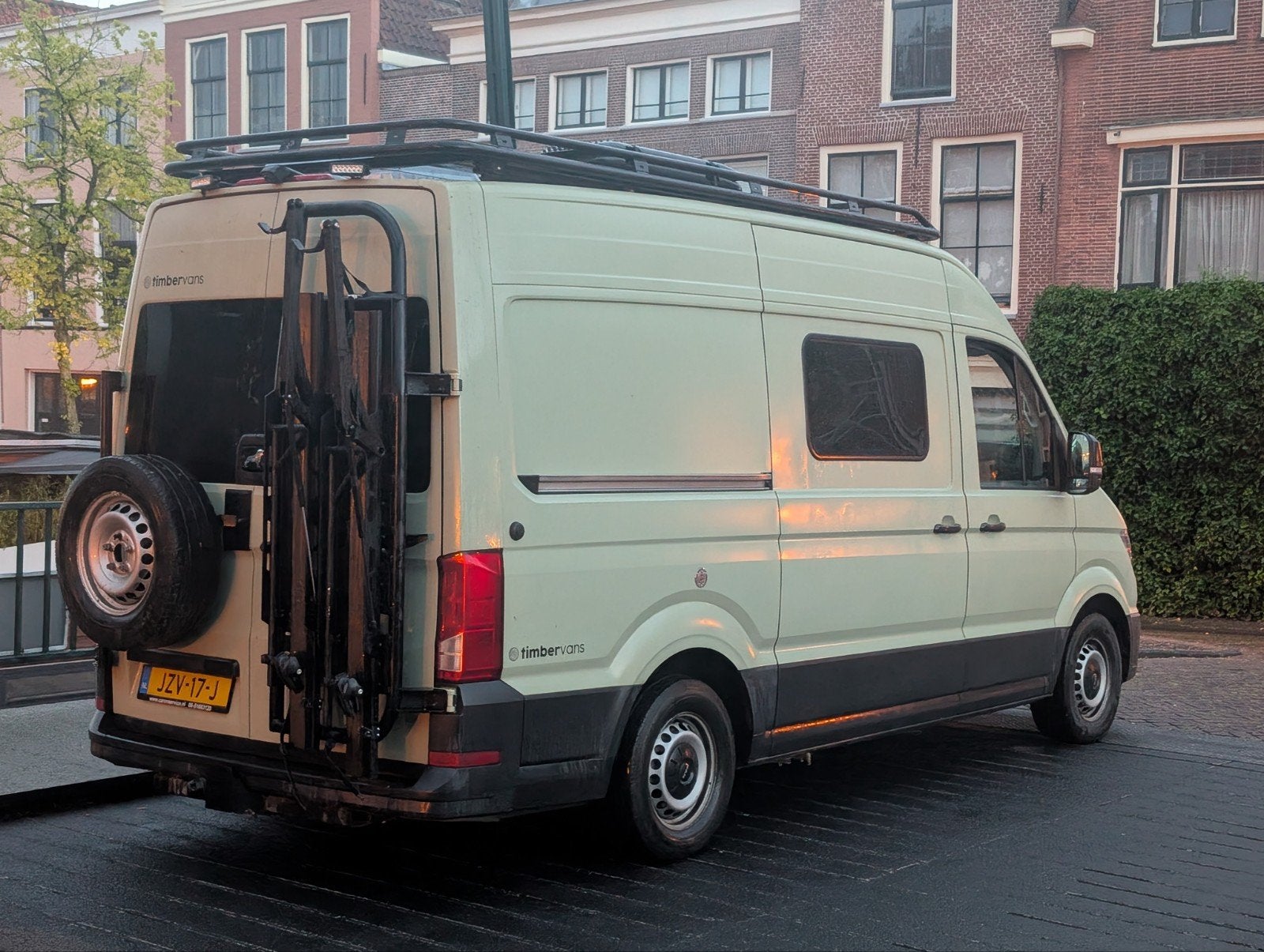 off grid camper te huur