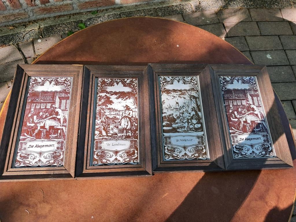 Set van 4 ingelijste tegels: 'De Koopman', 'De Landman', Antiek en Kunst, Antiek | Wandborden en Tegels, Ophalen of Verzenden