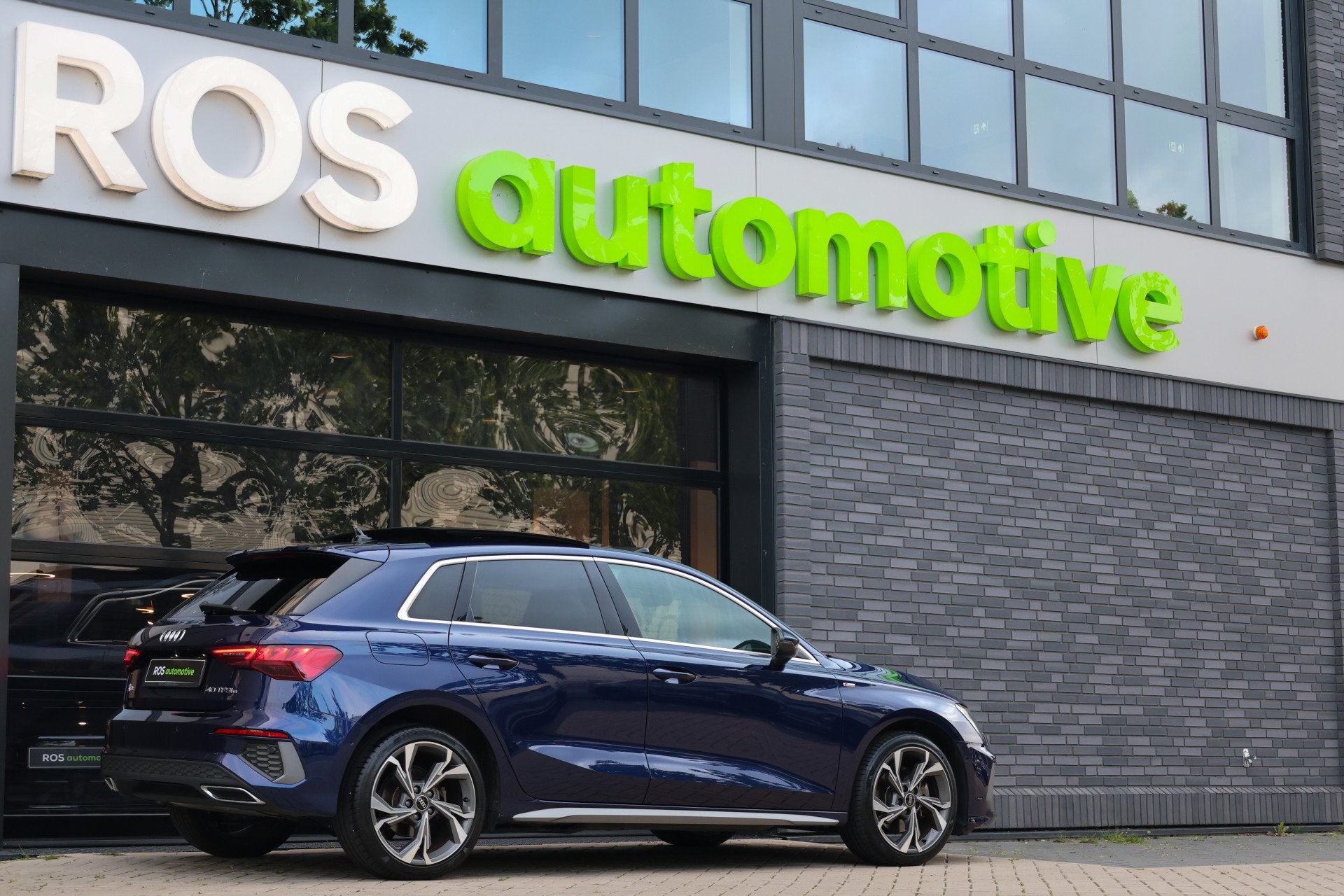 Audi A3 Sportback 40 TFSI e Edition | BTW | VOL! | PANO | MA, Auto's, Dealer onderhouden, Gebruikt, 4 cilinders, 1535 kg