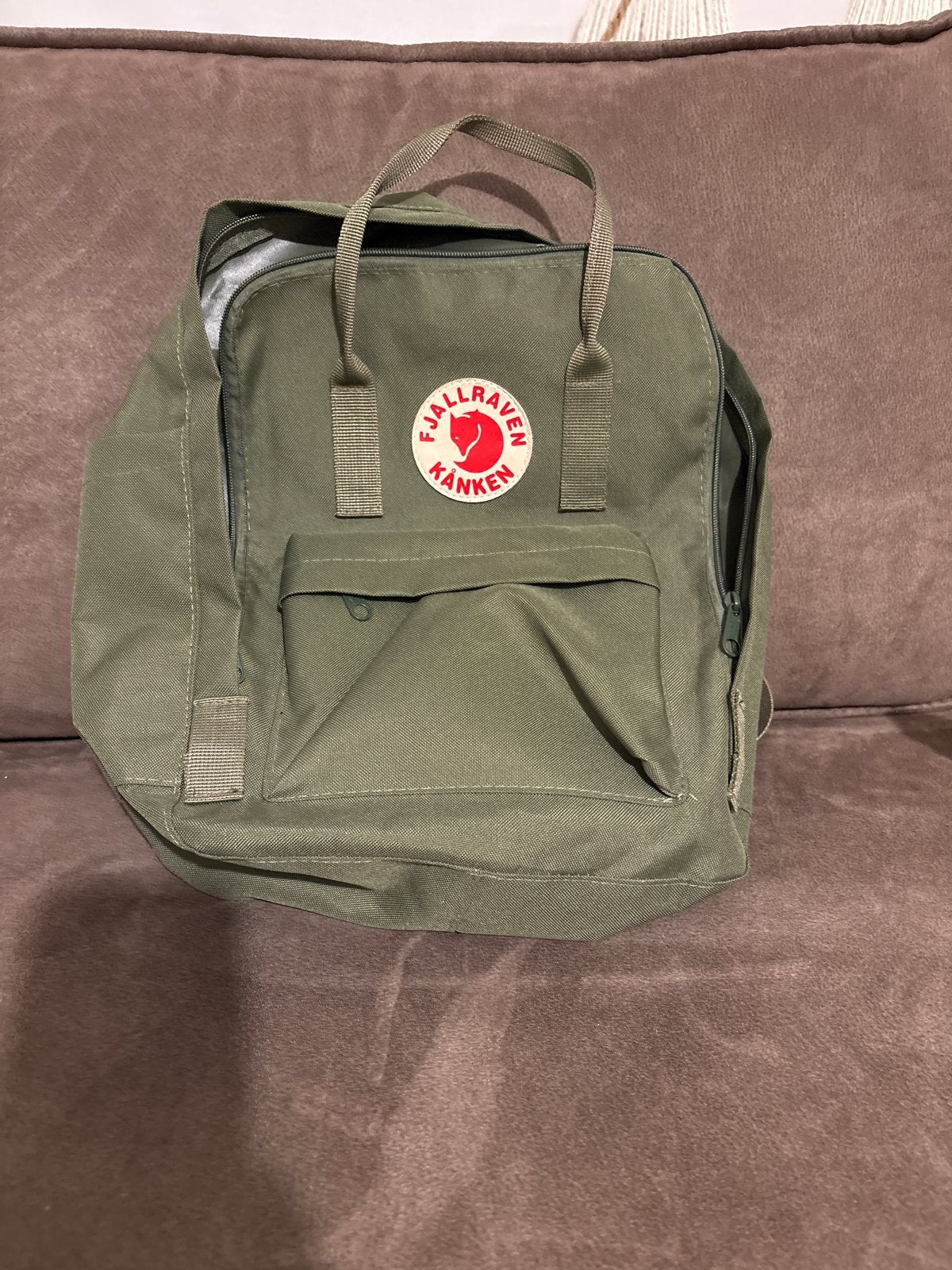 Fjällräven Kånken rugzak - Olijfgroen, Sieraden, Tassen en Uiterlijk, Tassen | Rugtassen, Overige merken, Gebruikt, 25 tot 40 cm