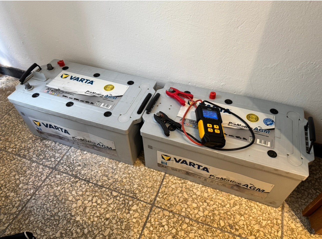 Varta AGM 210Ah Accu Boot Camper Caravan Solar Topstaat, Ophalen, Gebruikt