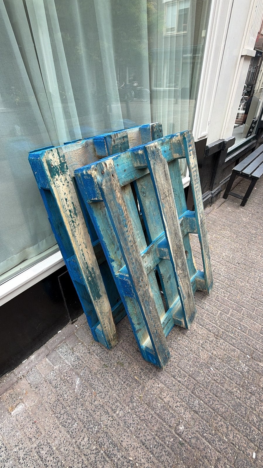 Twee gratis pallets af te halen, Ophalen, Gebruikt, Hout