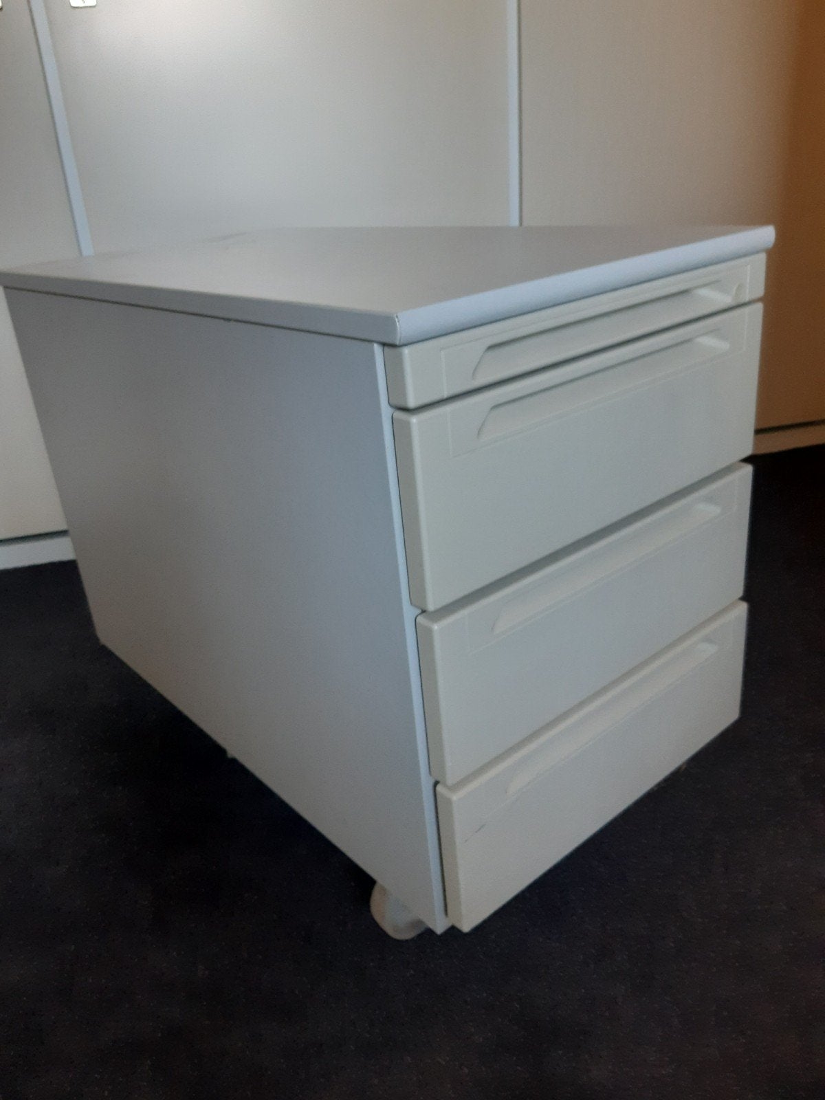 te koop: 2 metalen bureaukasten, Ophalen, Gebruikt