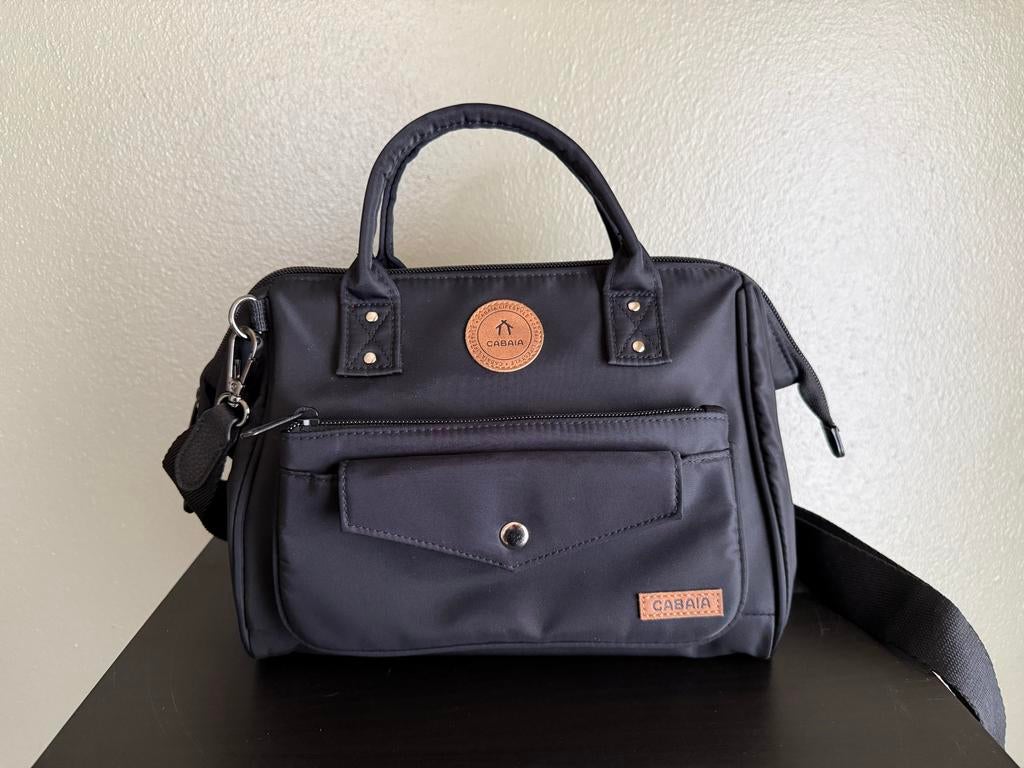 Cabaia Crossbody M - Stijlvolle en praktische tas, Verzenden, Zo goed als nieuw, Zwart, Schoudertasje
