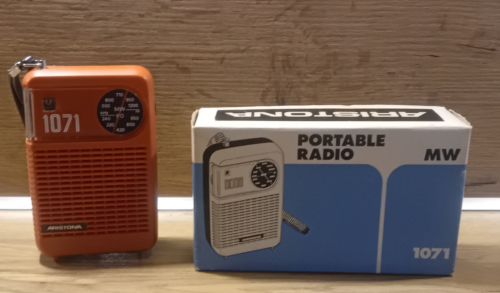 Aristona Portable 1071 MW radio, Ophalen of Verzenden, Nieuw, Radio
