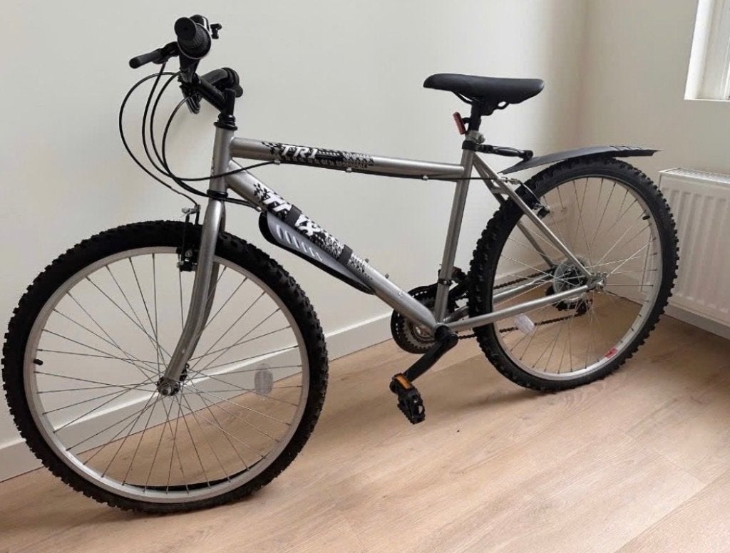 Mountainbike grote kinderen / kleine volwassenen, 26 inch, 10 tot 15 versnellingen, Velgrem, 49 tot 53 cm