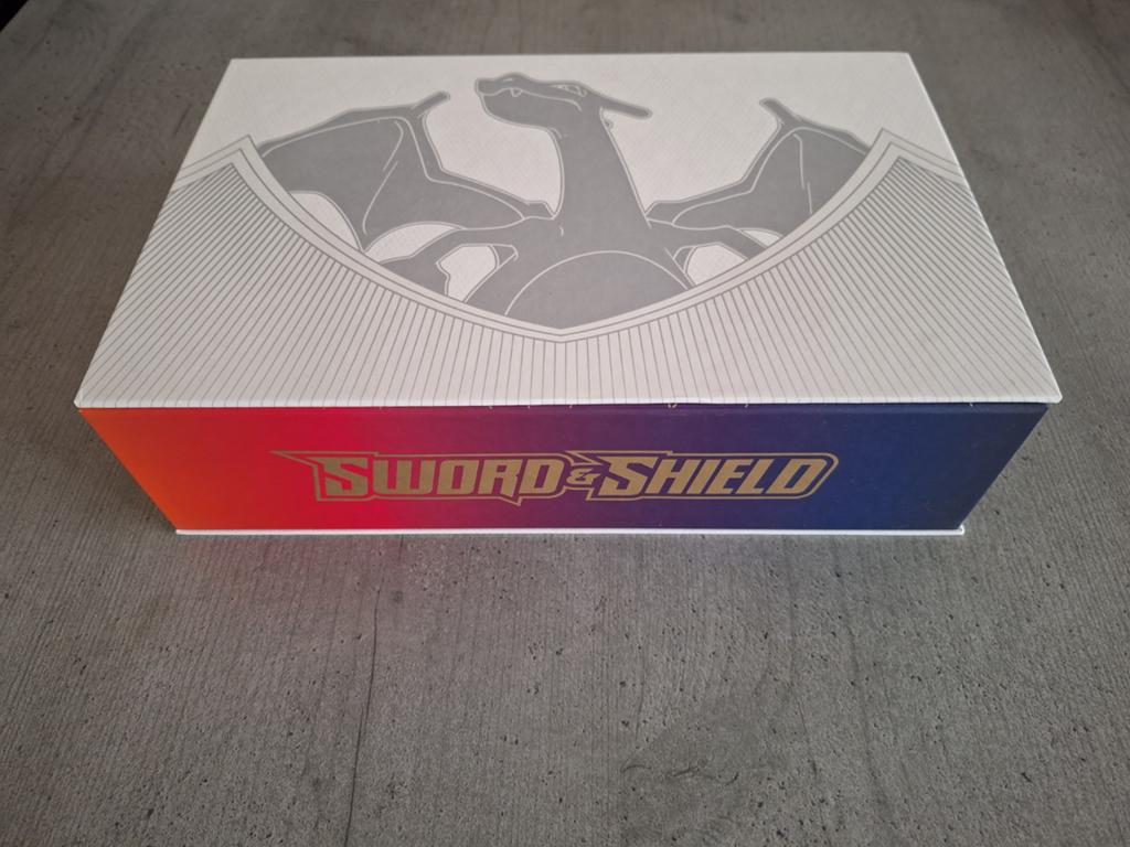 Charizard UPC Ultra Premium Collection, Ophalen, Nieuw